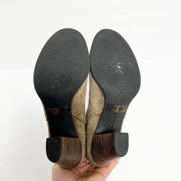 Clarks Indigo Women Heel Booties Shoes Size 7M - Picture 5 of 5
